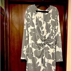 Womens Floral Knee-Length Sheath Dress